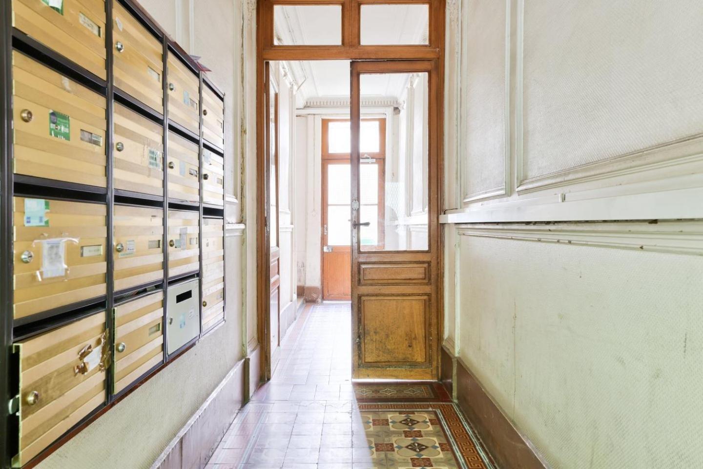 Cosy Near Montmartre *